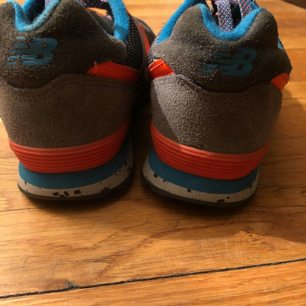 Sneakers - Picture 4 of 5